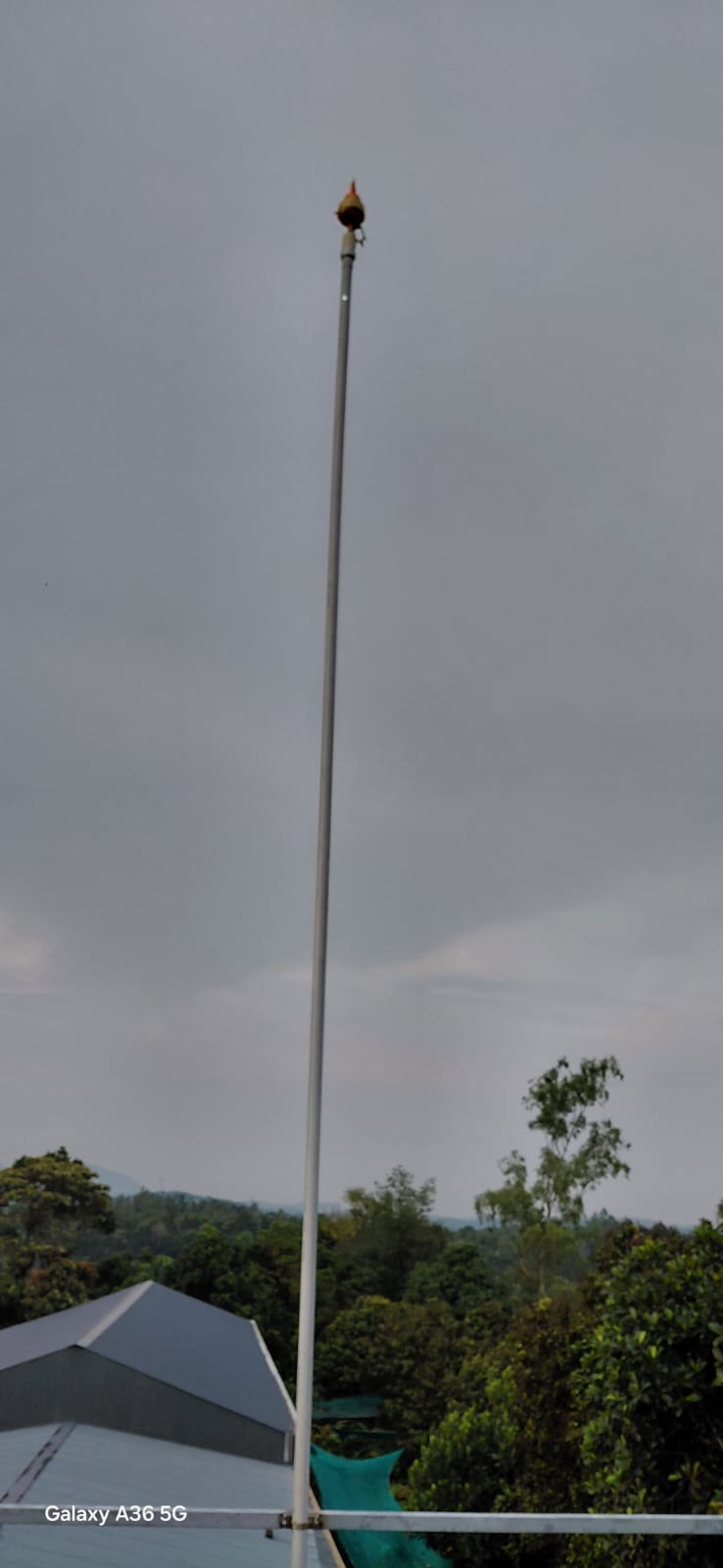 Lightning protection system on rooftop